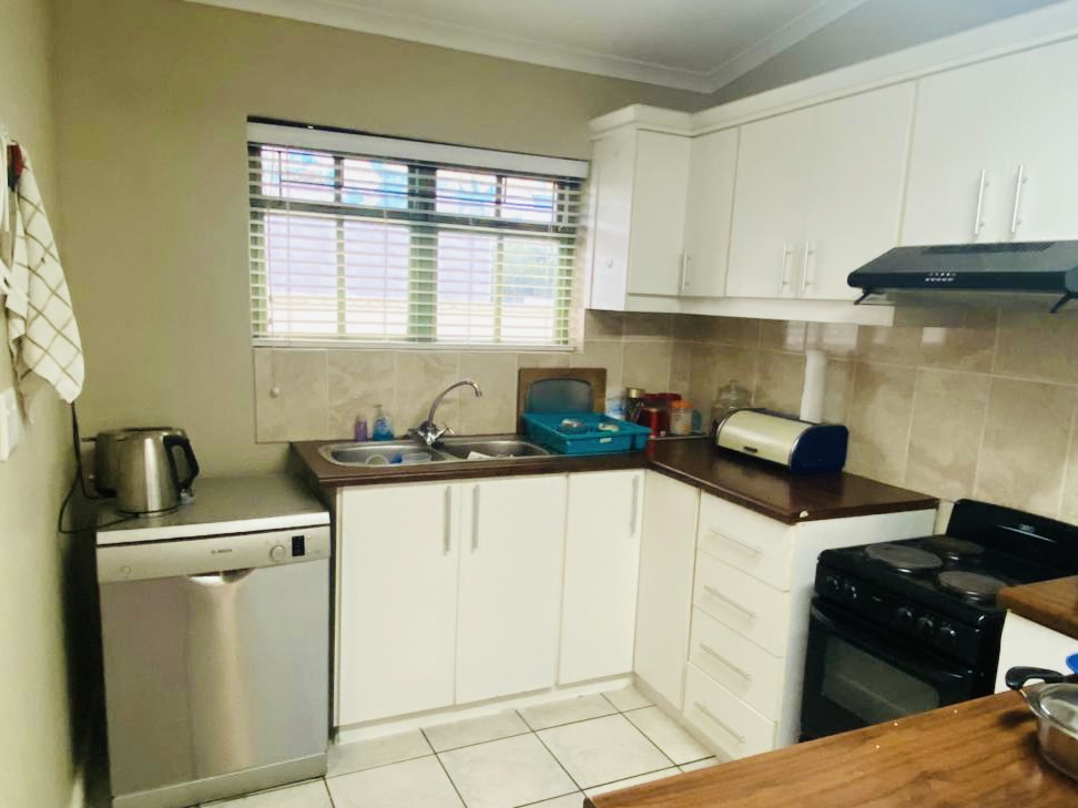 4 Bedroom Property for Sale in Hopefield Western Cape